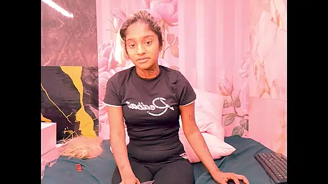 Snapshot of indian_barbie chatting on May 17, 2026, 9:28 am indian barbie online show from May 17, 2026, 9:28 am