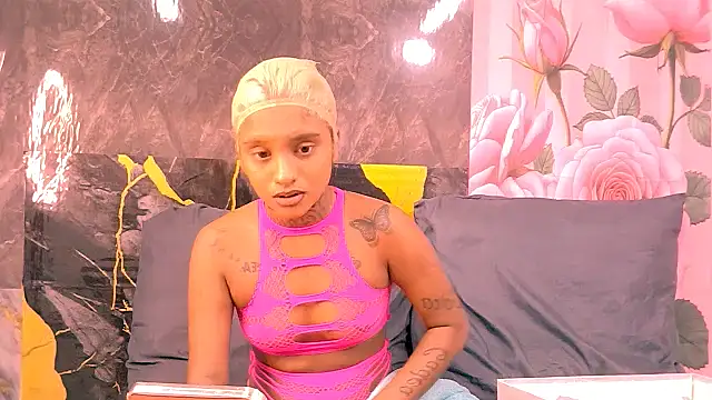 Snapshot of indian_barbie chatting on June 3, 2026, 6:57 pm indian barbie online show from June 3, 2026, 6:57 pm