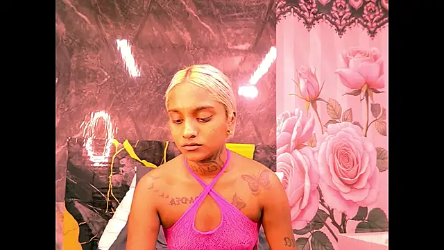 Snapshot of indian_barbie chatting on June 26, 2026, 6:23 pm indian barbie online show from June 26, 2026, 6:23 pm