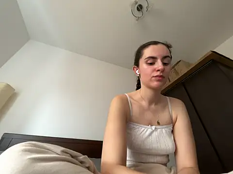 Snapshot of starlight_mo chatting on March 25, 2026, 11:38 am starlight mo online show from March 25, 2026, 11:38 am