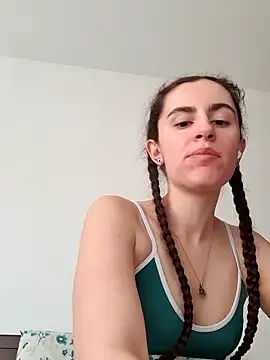 Snapshot of starlight_mo chatting on April 5, 2026, 3:20 pm starlight mo online show from April 5, 2026, 3:20 pm