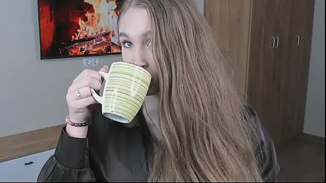 CoriEustis online show from March 21, 2026, 8:19 am