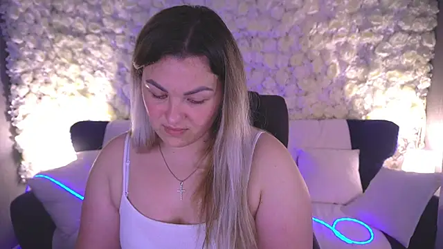 Snapshot of AlissyaGrayy chatting on May 11, 2026, 4:04 pm AlissyaGrayy online show from May 11, 2026, 4:04 pm