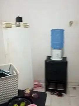 larissa    hot online show from March 20, 2026, 10:36 pm