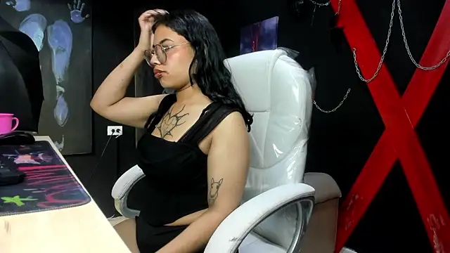 AryahMoonn online show from March 27, 2026, 3:12 am