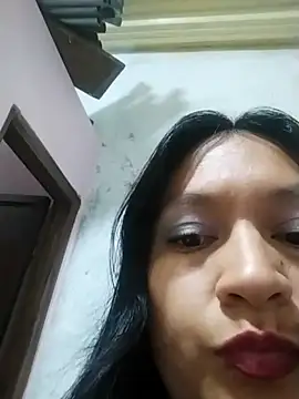 Snapshot of LatinSquirtBaby chatting on May 23, 2026, 2:32 pm LatinSquirtBaby online show from May 23, 2026, 2:32 pm