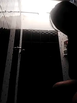 Snapshot of LatinSquirtBaby chatting on May 29, 2026, 7:23 pm LatinSquirtBaby online show from May 29, 2026, 7:23 pm