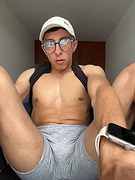 LeonBlazze online show from March 20, 2026, 7:52 pm