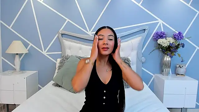 Snapshot of EmmaFosther chatting on July 28, 2026, 5:12 pm EmmaFosther online show from July 28, 2026, 5:12 pm
