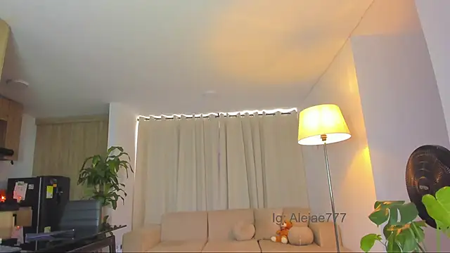 Snapshot of Aleja_evangeline chatting on August 2, 2026, 5:11 pm Aleja evangeline online show from August 2, 2026, 5:11 pm