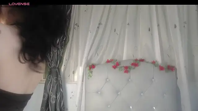 Victoria Founta1 online show from June 2, 2026, 9:17 pm