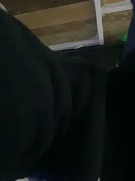 Snapshot of Adgar37 chatting on March 17, 2026, 12:30 pm Adgar37 online show from March 17, 2026, 12:30 pm