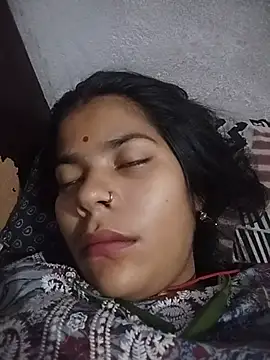 Pallavi cute online show from August 6, 2026, 10:33 pm