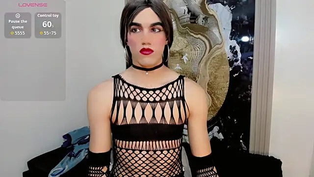 Snapshot of Tiffany_Velanyer__ chatting on June 5, 2026, 6:52 am Tiffany Velanyer online show from June 5, 2026, 6:52 am
