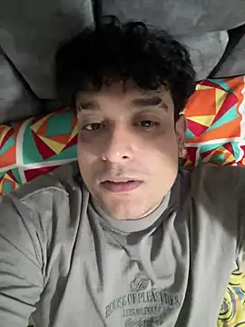 Snapshot of Niccolo_Noir chatting on April 7, 2026, 4:24 am Niccolo Noir online show from April 7, 2026, 4:24 am