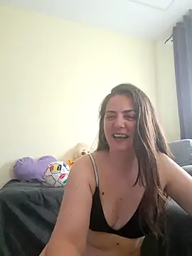 Snapshot of Arya_Malone chatting on July 7, 2026, 6:47 am Arya Malone online show from July 7, 2026, 6:47 am