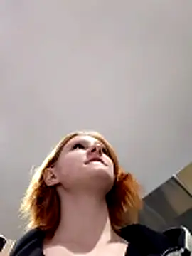 Snapshot of NinaParri chatting on April 6, 2026, 4:46 am NinaParri online show from April 6, 2026, 4:46 am