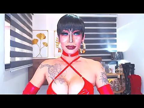 Snapshot of DominateMistressTania chatting on June 18, 2026, 2:23 am DominateMistressTania online show from June 18, 2026, 2:23 am