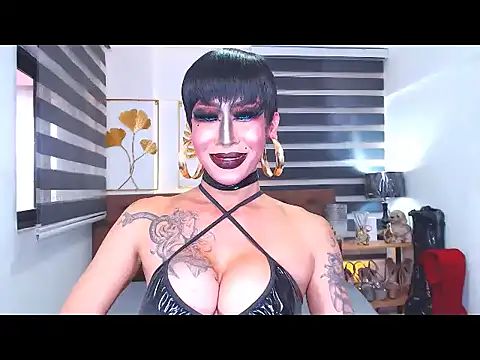Snapshot of DominateMistressTania chatting on July 22, 2026, 11:18 pm DominateMistressTania online show from July 22, 2026, 11:18 pm