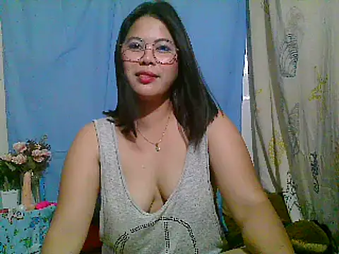 Snapshot of asianflirtt35 chatting on May 13, 2026, 6:33 am asianflirtt35 online show from May 13, 2026, 6:33 am