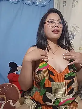 Snapshot of asianflirtt35 chatting on June 7, 2026, 1:04 pm asianflirtt35 online show from June 7, 2026, 1:04 pm