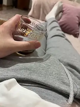 Emirr10 online show from March 21, 2026, 9:51 pm