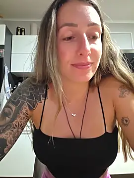 NicoleKaiser online show from May 29, 2026, 7:34 pm