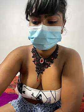 honeyi babe online show from July 17, 2026, 6:02 pm