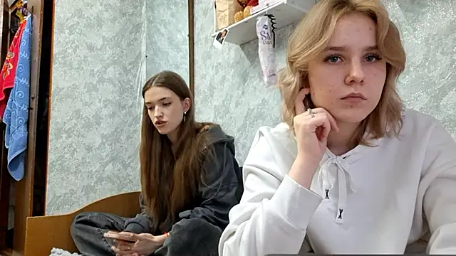 ColleneMckeehan online show from March 18, 2026, 4:21 pm