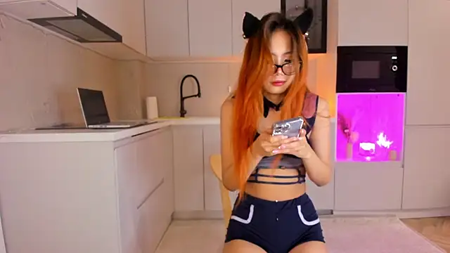 Snapshot of asian_loverpop chatting on August 5, 2026, 3:31 am asian loverpop online show from August 5, 2026, 3:31 am