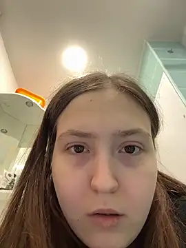 charmingggirl online show from March 30, 2026, 2:51 pm