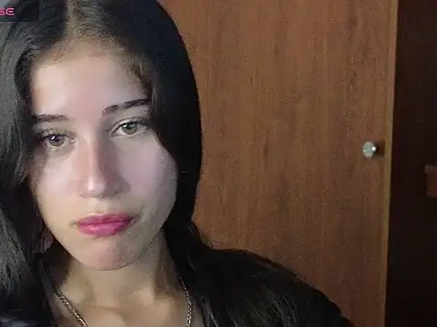Snapshot of Bella_Goddess_ chatting on June 20, 2026, 10:23 pm Bella Goddess online show from June 20, 2026, 10:23 pm