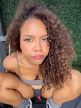 Snapshot of CurlyOopsieXXX chatting on July 15, 2026, 9:31 pm CurlyOopsieXXX online show from July 15, 2026, 9:31 pm