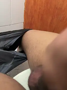 Snapshot of gus_haha chatting on March 22, 2026, 12:08 pm gus haha online show from March 22, 2026, 12:08 pm