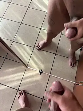 MNTECR online show from April 16, 2026, 11:07 pm