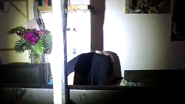 Anna-Cash online show from May 9, 2026, 11:43 pm