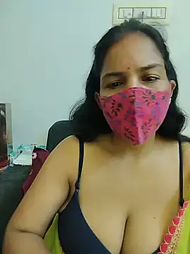 Snapshot of Rashilii_Bhabi chatting on May 8, 2026, 5:02 am Rashilii Bhabi online show from May 8, 2026, 5:02 am