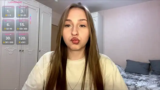 Vickyfaith online show from April 28, 2026, 9:20 pm