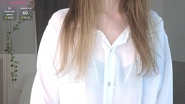 Snapshot of Emily_Nelsonn chatting on June 23, 2026, 4:05 pm Emily Nelsonn online show from June 23, 2026, 4:05 pm