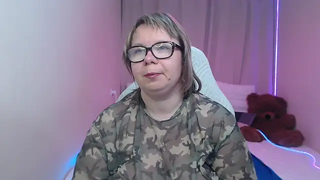 Snapshot of BonnnyBoobsy chatting on May 9, 2026, 12:21 pm BonnnyBoobsy online show from May 9, 2026, 12:21 pm