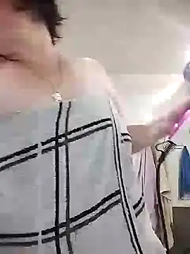 Snapshot of ViktoriaToytor55 chatting on July 18, 2026, 7:39 pm ViktoriaToytor55 online show from July 18, 2026, 7:39 pm