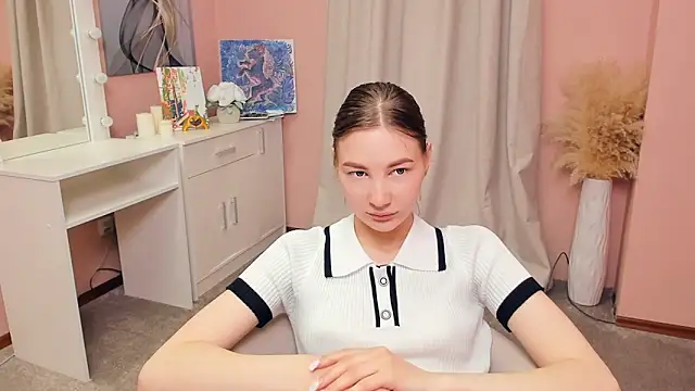 AndriaWhitford online show from March 22, 2026, 8:40 am