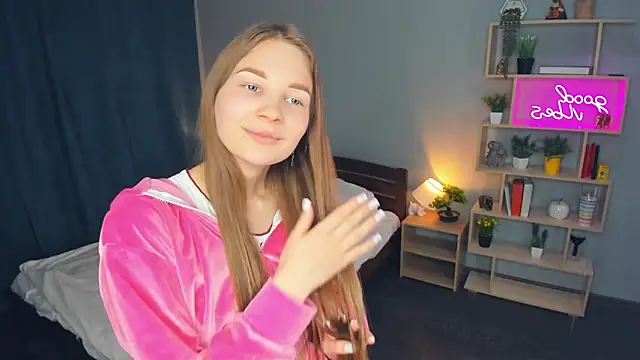 AndriaWhitford online show from March 24, 2026, 7:52 pm