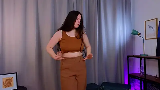 Snapshot of EnidCadarette chatting on March 28, 2026, 2:38 pm EnidCadarette online show from March 28, 2026, 2:38 pm