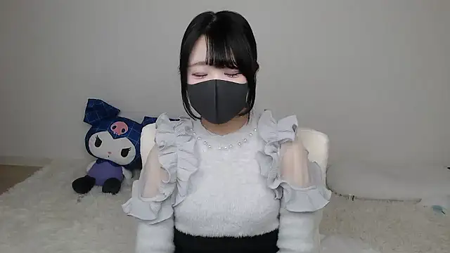 nanami nyann online show from March 22, 2026, 1:03 pm