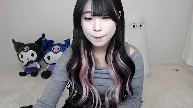 nanami nyann online show from April 11, 2026, 11:47 am