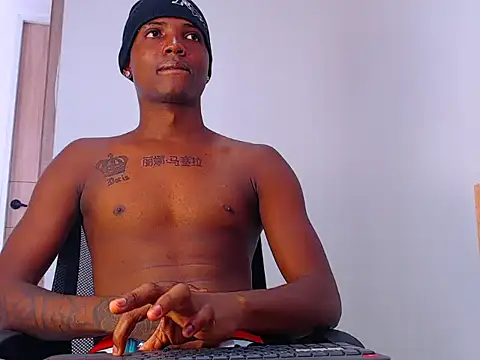 Snapshot of Bigcock23cmt chatting on March 27, 2026, 5:01 pm Bigcock23cmt online show from March 27, 2026, 5:01 pm