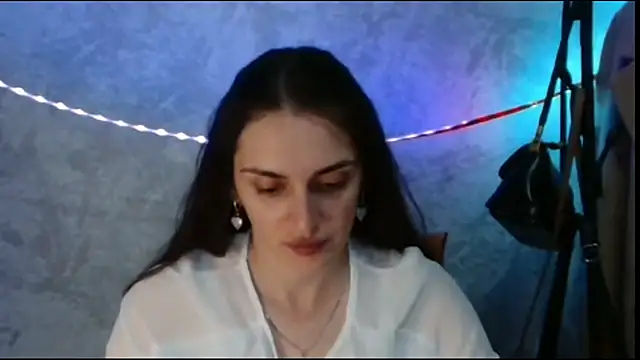 Snapshot of RoxiCherry chatting on May 7, 2026, 6:41 am RoxiCherry online show from May 7, 2026, 6:41 am