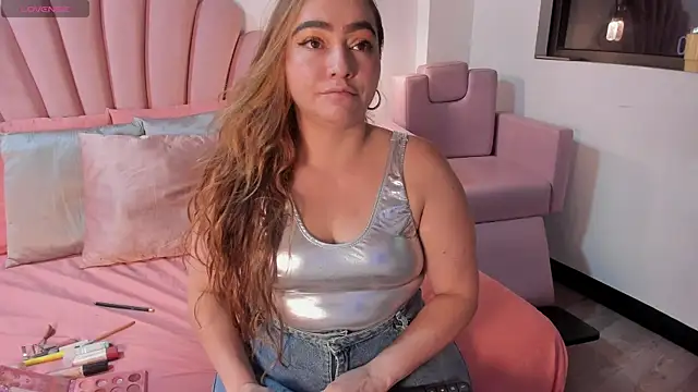 SabrinaVantress online show from August 4, 2026, 4:04 am