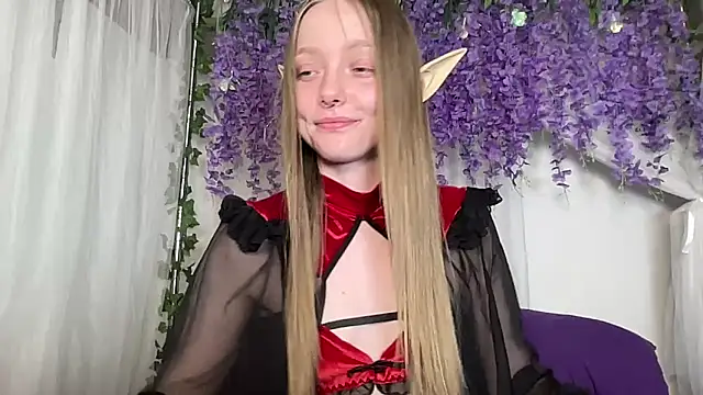 Snapshot of ElfGirlAna chatting on June 29, 2026, 3:01 pm ElfGirlAna online show from June 29, 2026, 3:01 pm